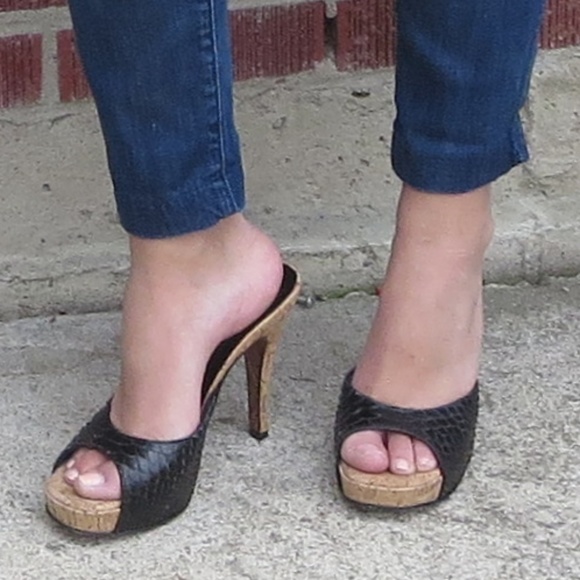Donald J. Pliner Shoes - Donald J Pliner 7.5 "Chy" Leather/Cork Heels